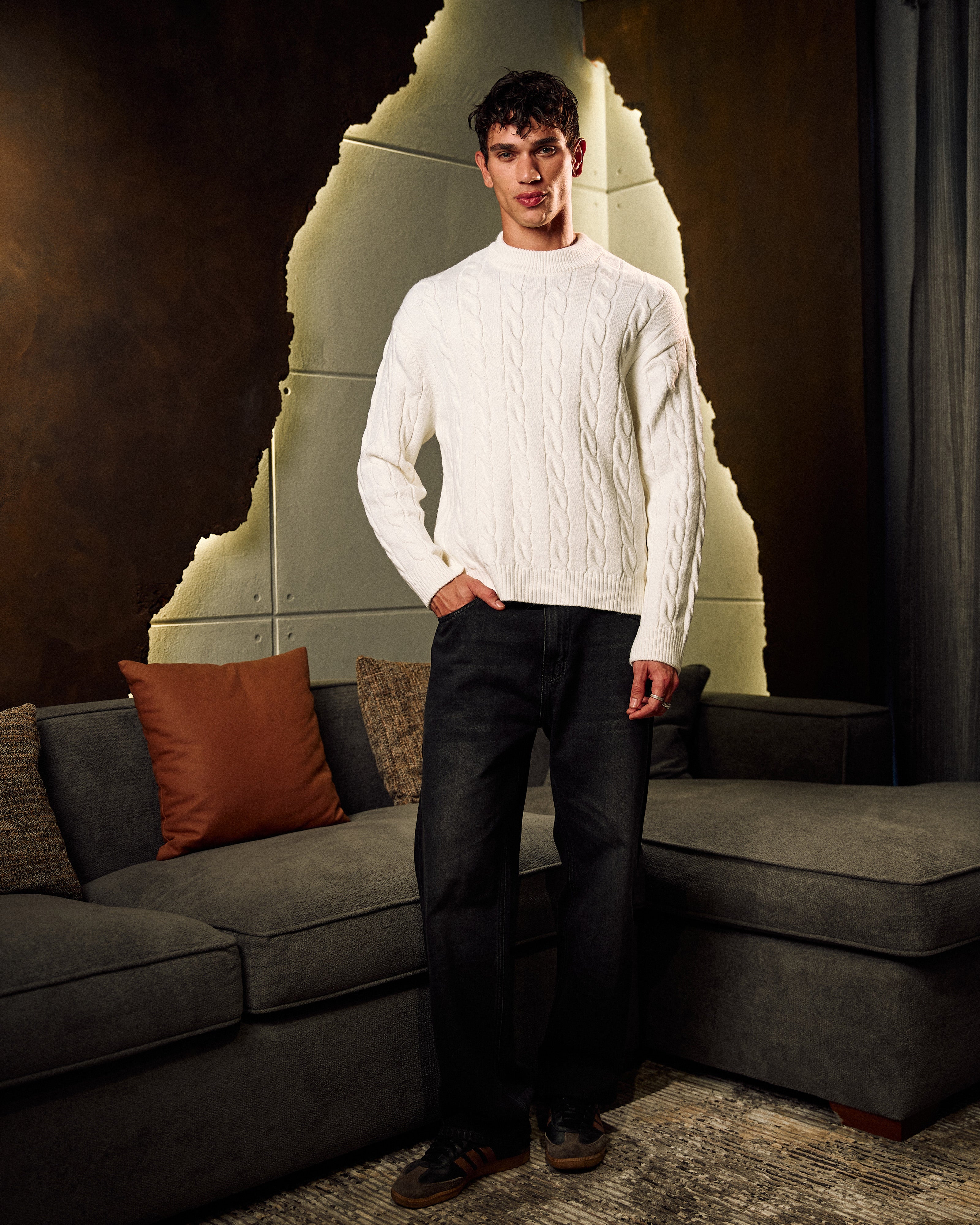 Cable Knit Sweater In Off White