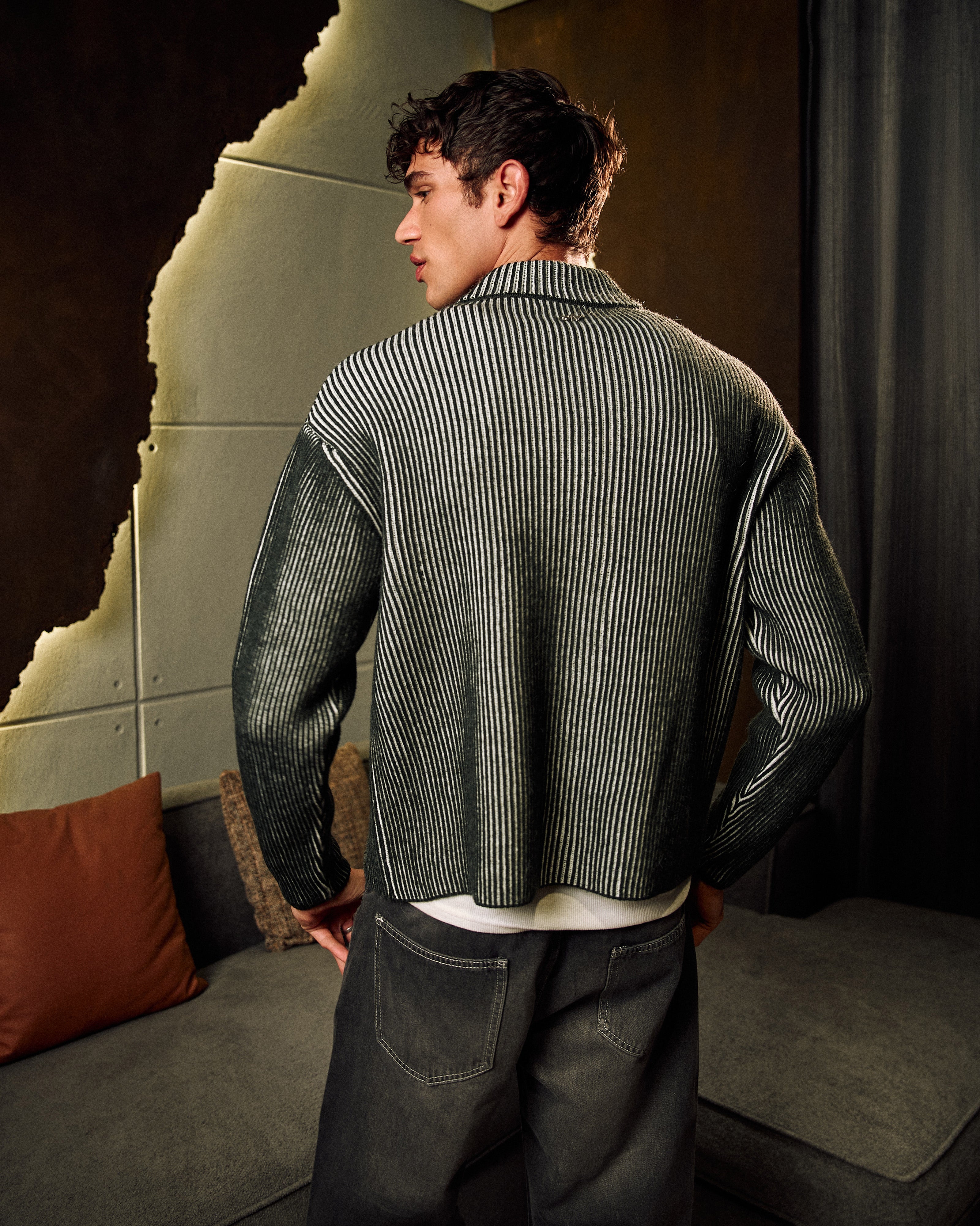 Zip Up Knitted Sweater In Green