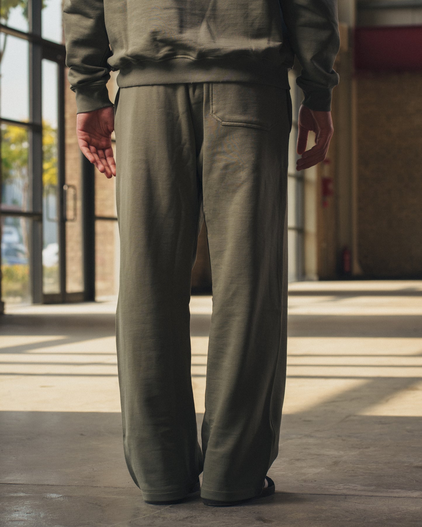 Heavyweight Baggy Sweatpant in Olive