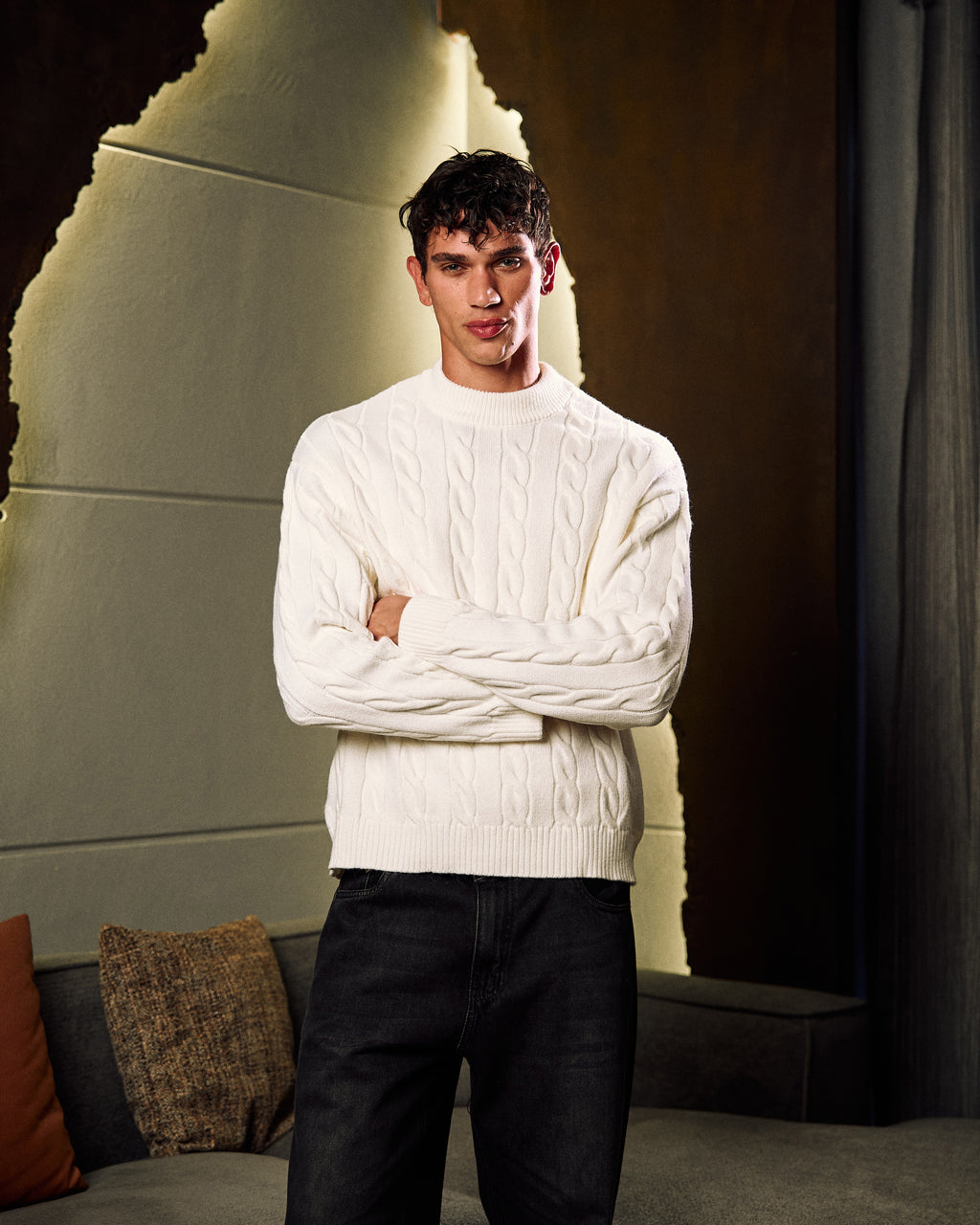 Cable Knit Sweater In Off White