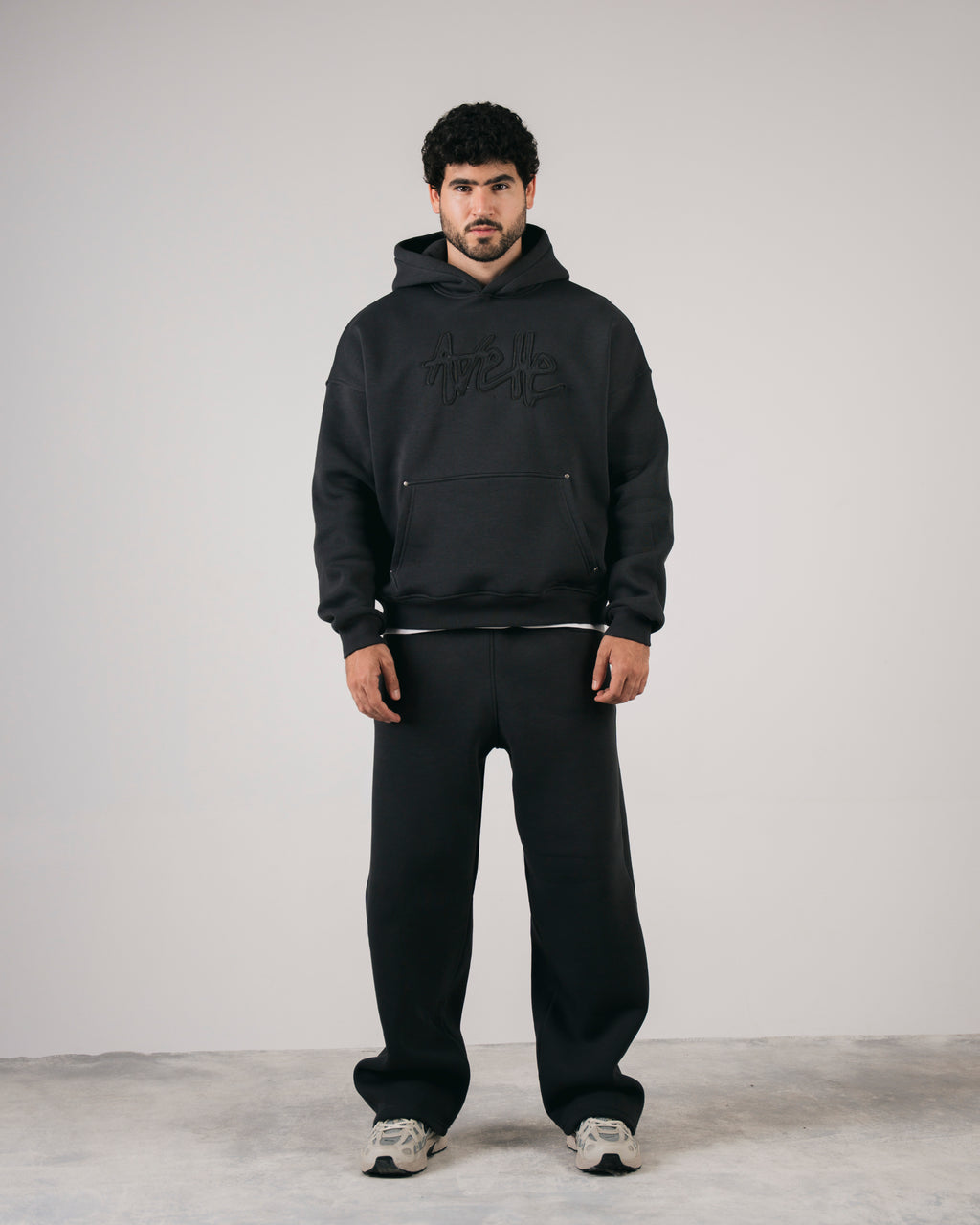 Avelle Applique Hoodie In Grey