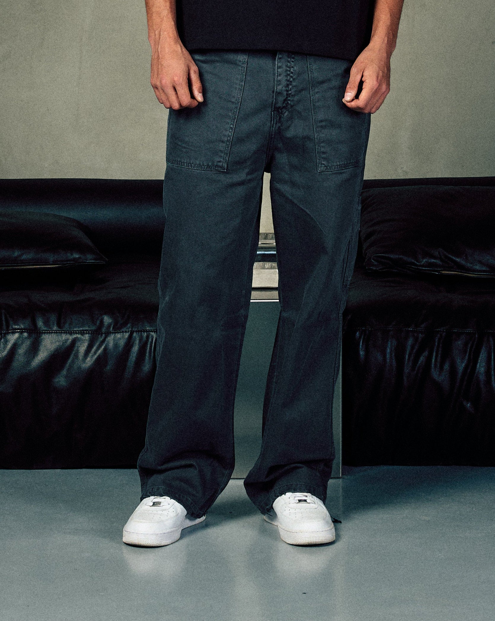 Washed Carpenter Pants In Grey