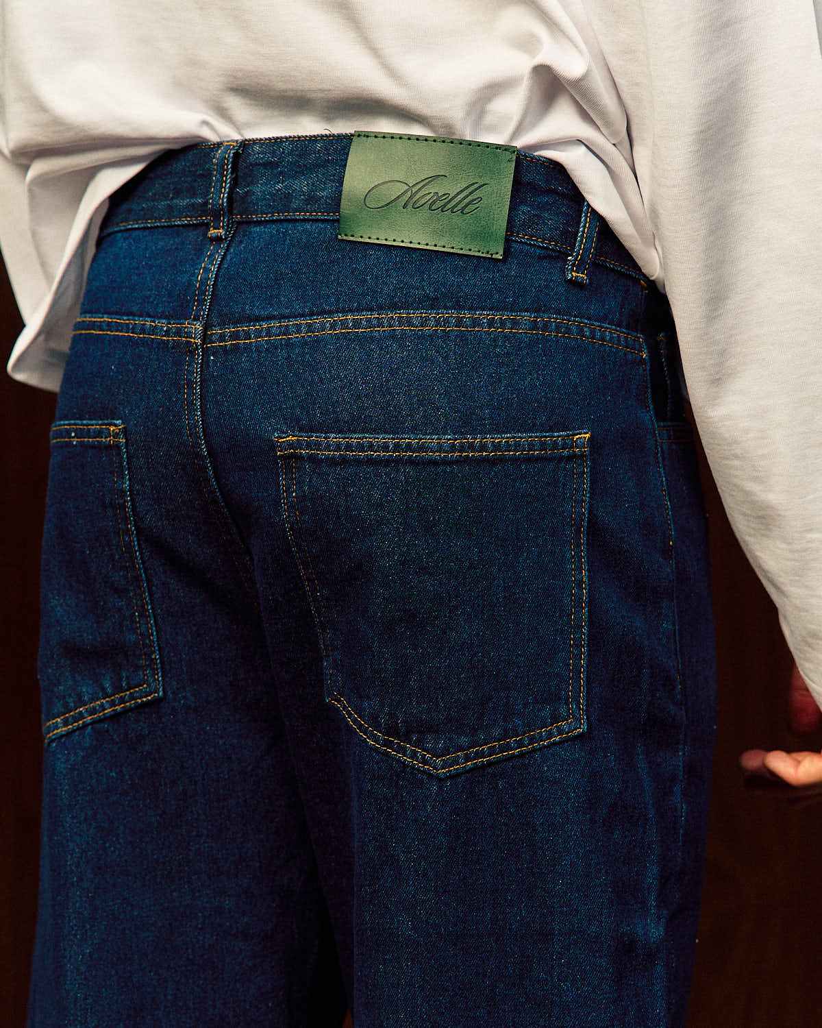 Relaxed Fit Jeans In Navy Blue
